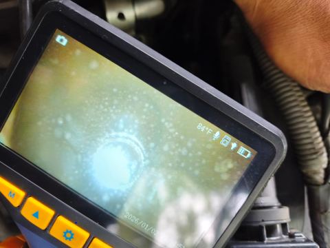 Inspección con boroscopio: agua dentro del cilindro – electromecánico a domicilio en Santiago